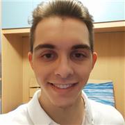 Diplomato al Liceo Linguistico offre ripetizioni di inglese e matematica